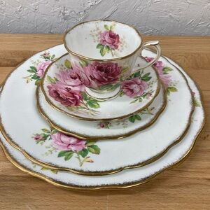 Royal Albert china. American Beauty. 5 piece set